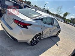 نيسان فيرسا